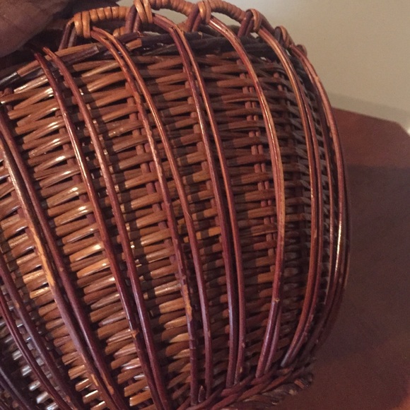 Set of 4 round nesting wicker baskets - Picture 4 of 8